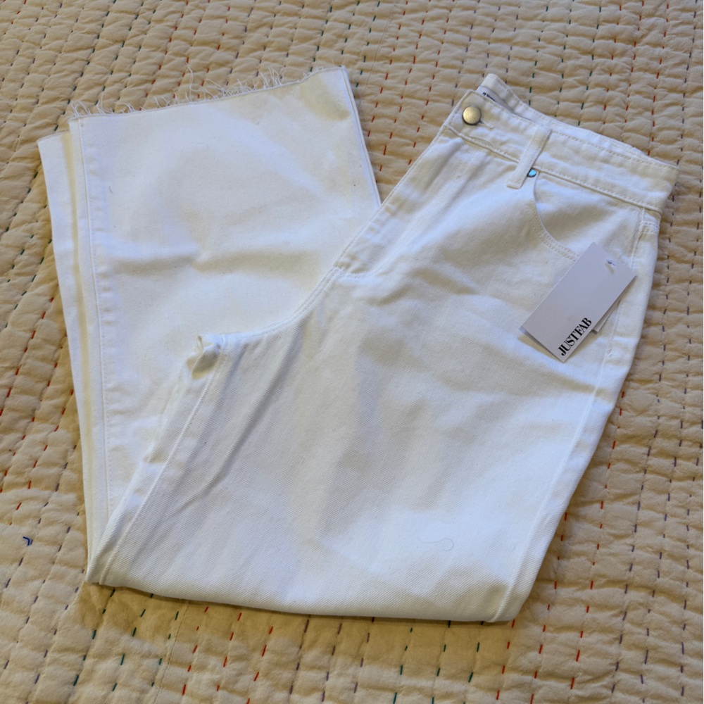 Just Fab NWT Women’s White Denim Jeans size 30